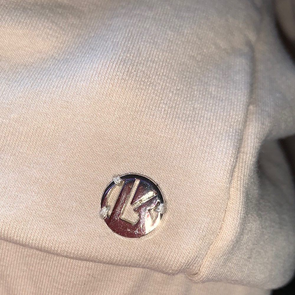 ❌SOLD❌ Buffbunny Crop Hoodie - Picture 7 of 10
